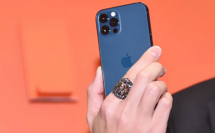 耿马苹果手机维修分享iPhone12系列重启方法教程 